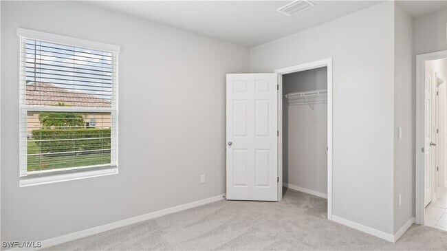 Building Photo - 1903 Cape Coral Pkwy W