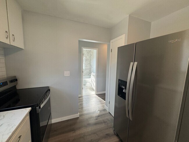 Building Photo - 2753 Dean Cir