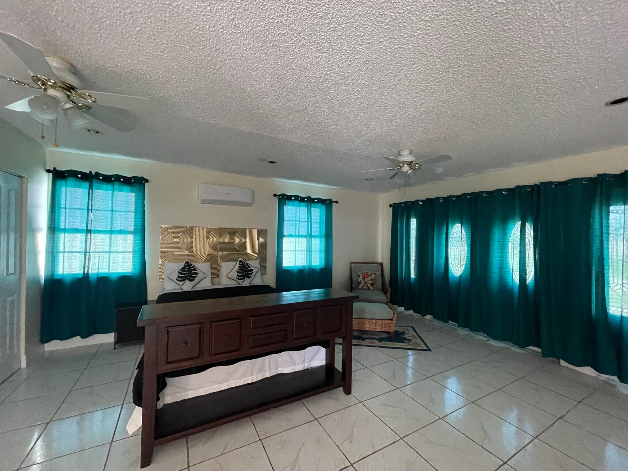 Building Photo - 12840 SW 11th Pl