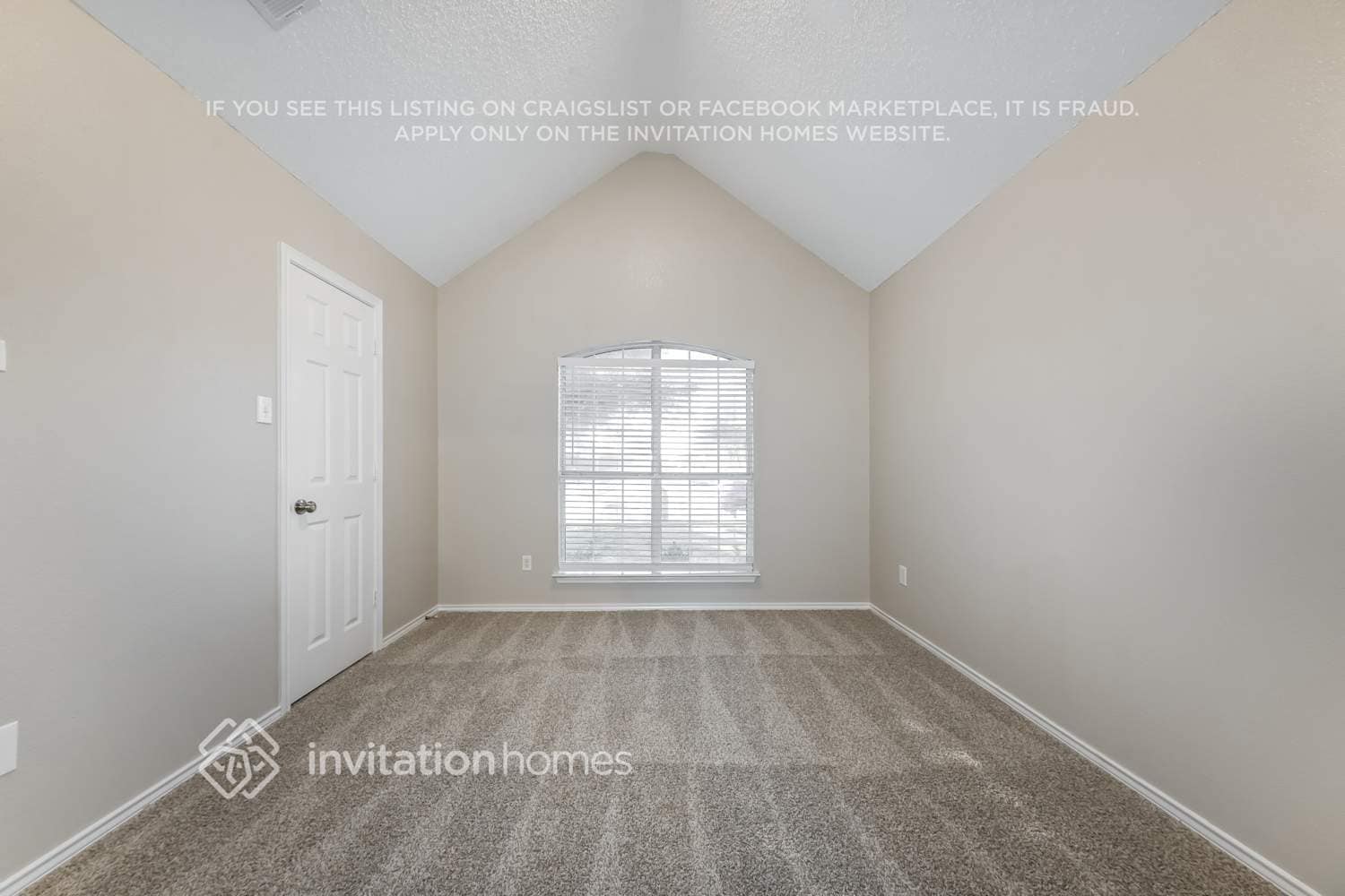 Building Photo - 915 Sea Shell Dr