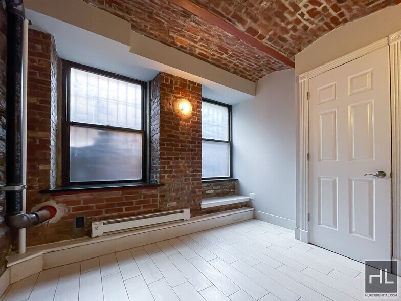 Building Photo - East 18th Street