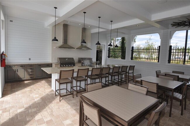 Building Photo - 27 Grand Par Ct