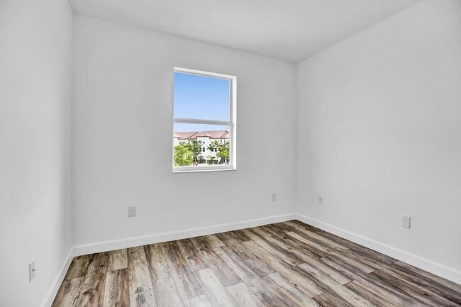 Building Photo - 9081 SW 169th Ct