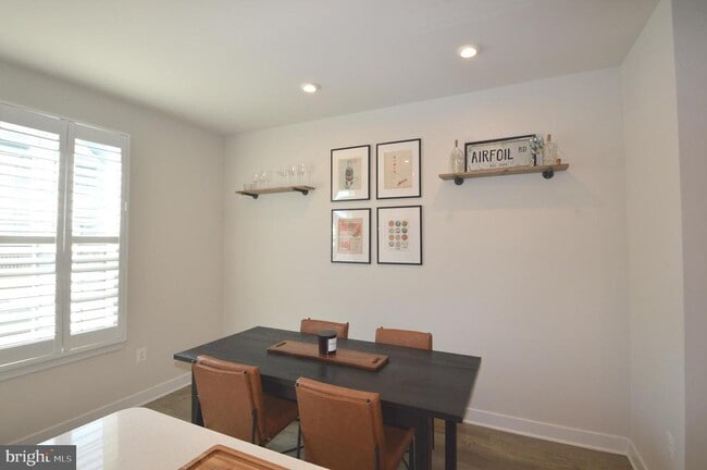 Building Photo - 13943 Airfoil Rd