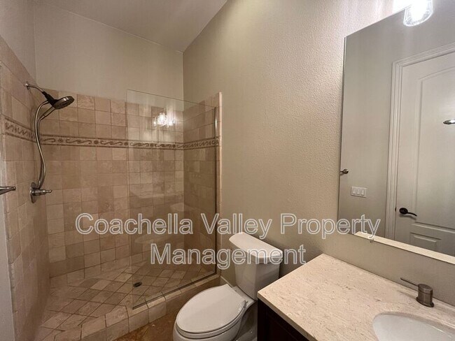 Building Photo - 135 Tesori Dr