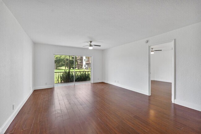 Building Photo - 6260 S Falls Cir Dr