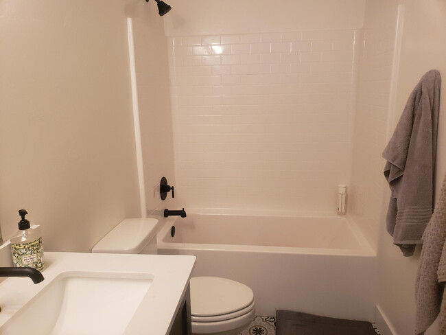 Bathroom - 3106 E Photinia Dr