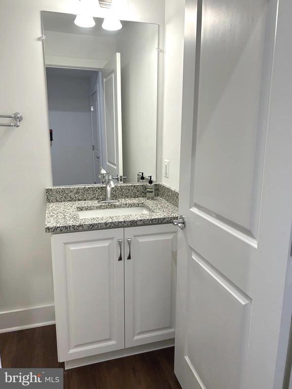 Building Photo - 8708 Southrun Ct