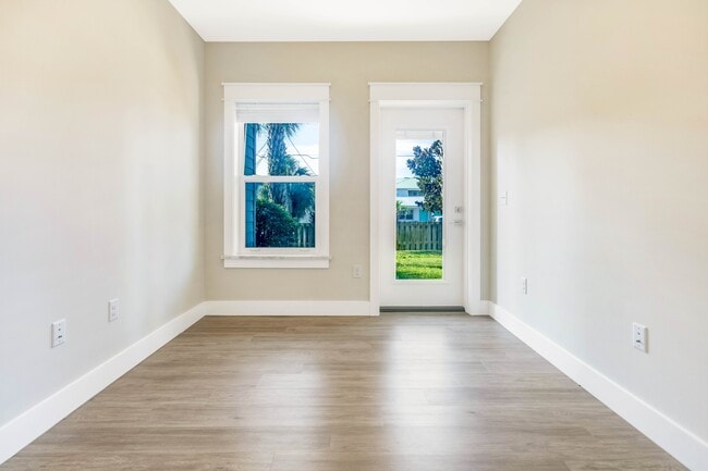 Building Photo - 340 Bluefish Dr