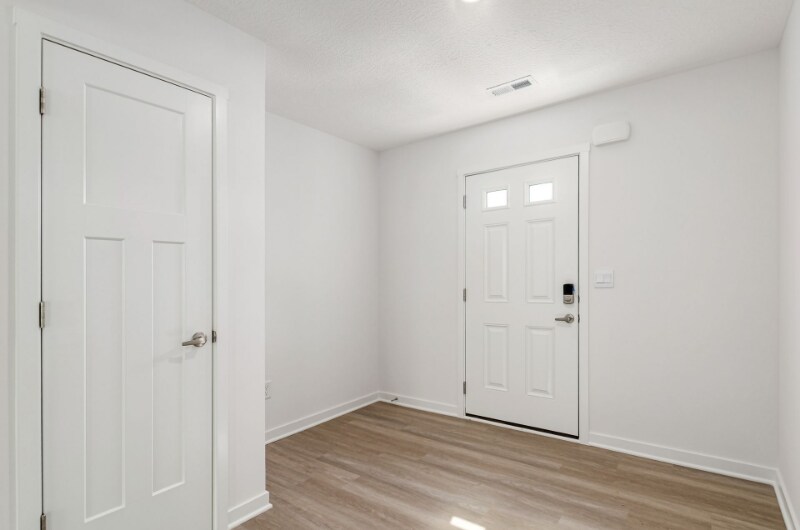 Building Photo - 1531 Billingham Dr