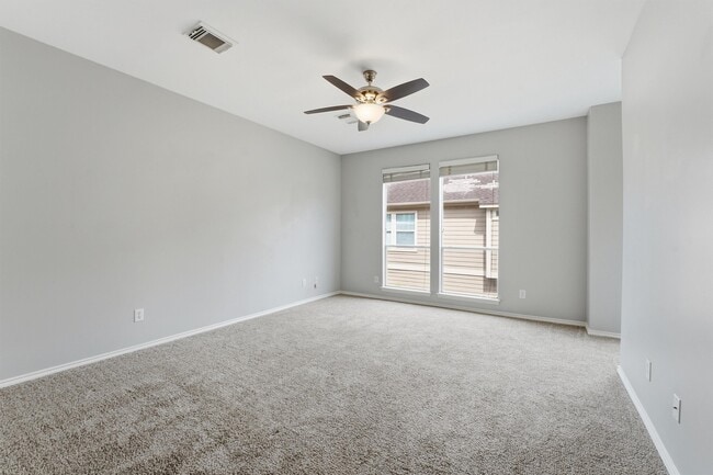 Building Photo - 1507 Sutton St