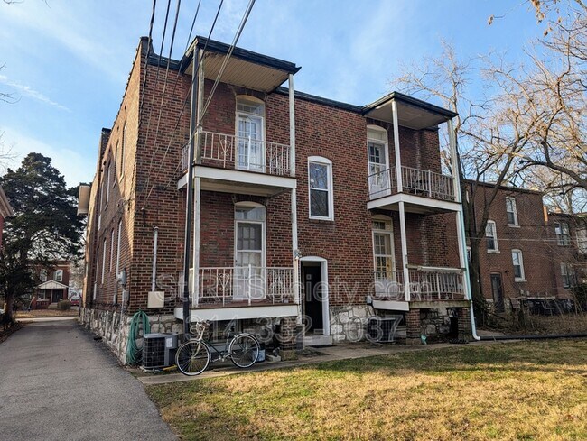 Building Photo - 4931 Magnolia Ave