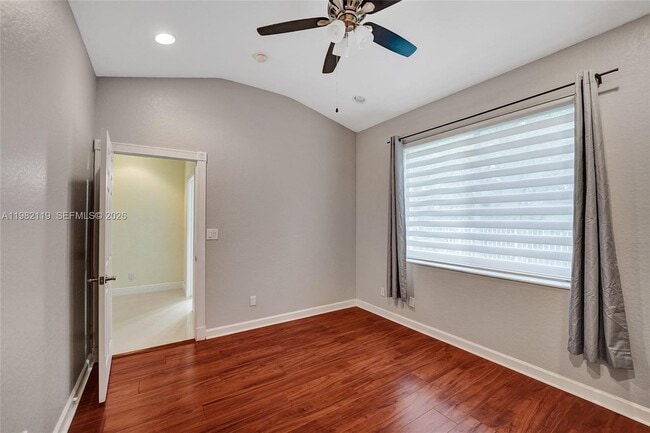 Building Photo - 8006 N Savannah Cir