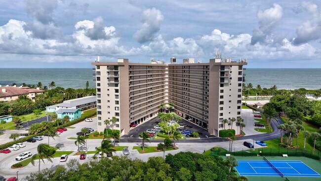 Building Photo - 801 S Ocean Dr