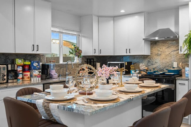 Building Photo - 1219 Denver Ln