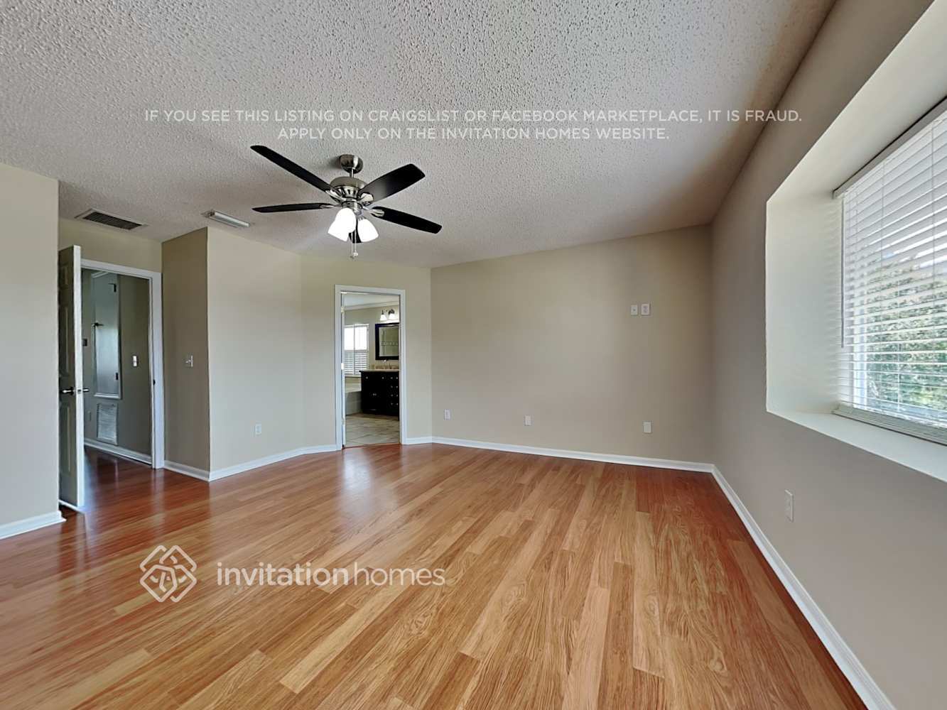 Building Photo - 12725 Longcrest Dr