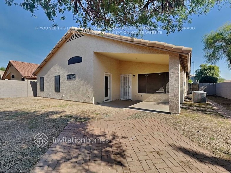 Building Photo - 832 N 166th Ln