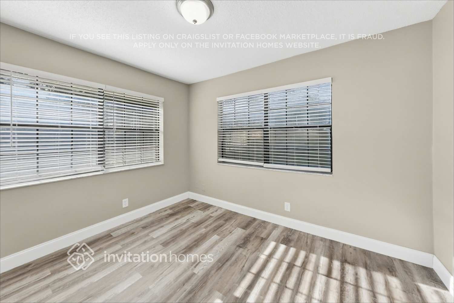 Building Photo - 12162 NW 23rd Manor