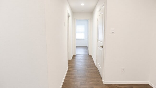 Building Photo - 21610 Violet Rdg Rd