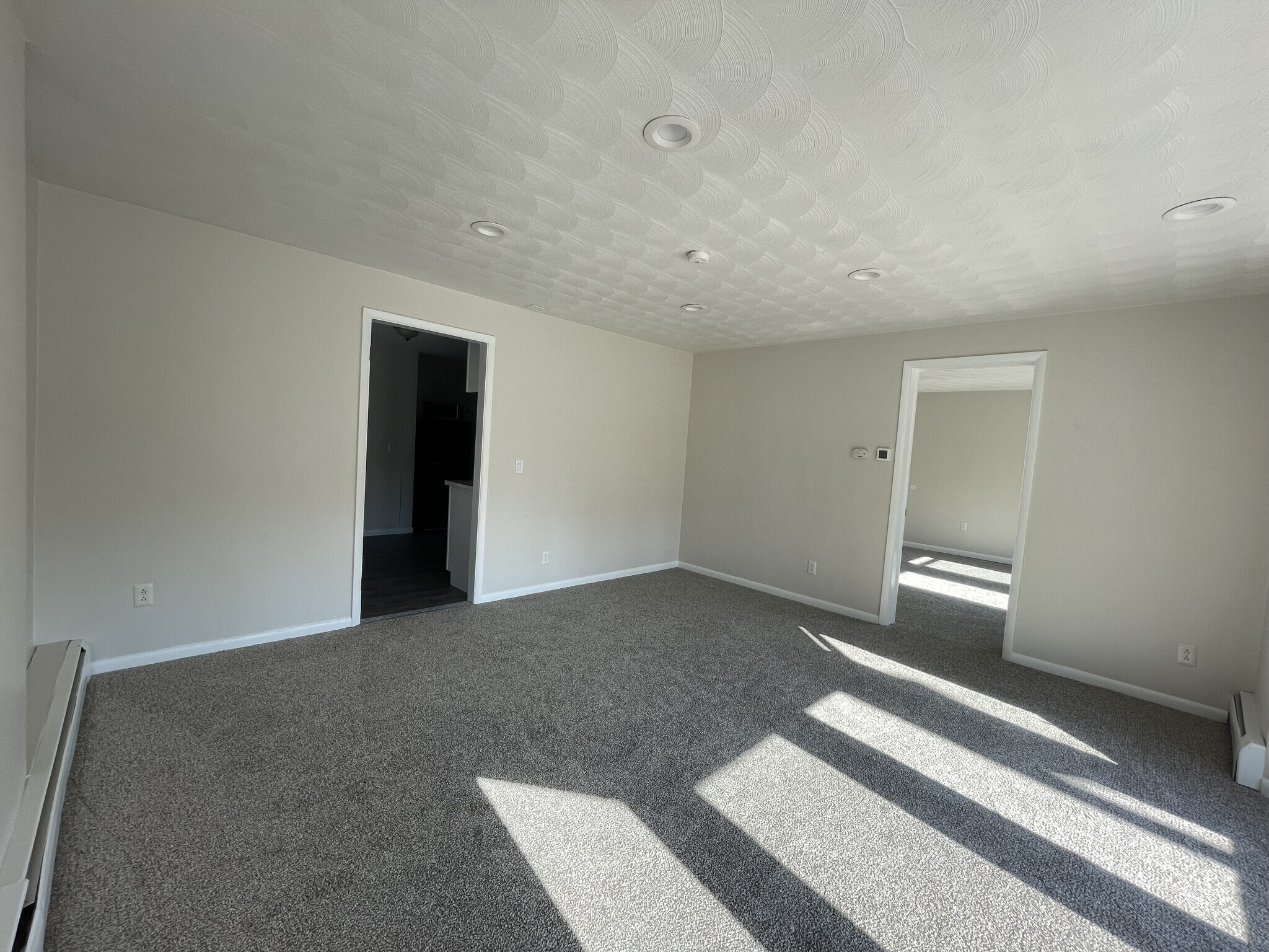 Building Photo - 4359 Lake Ave