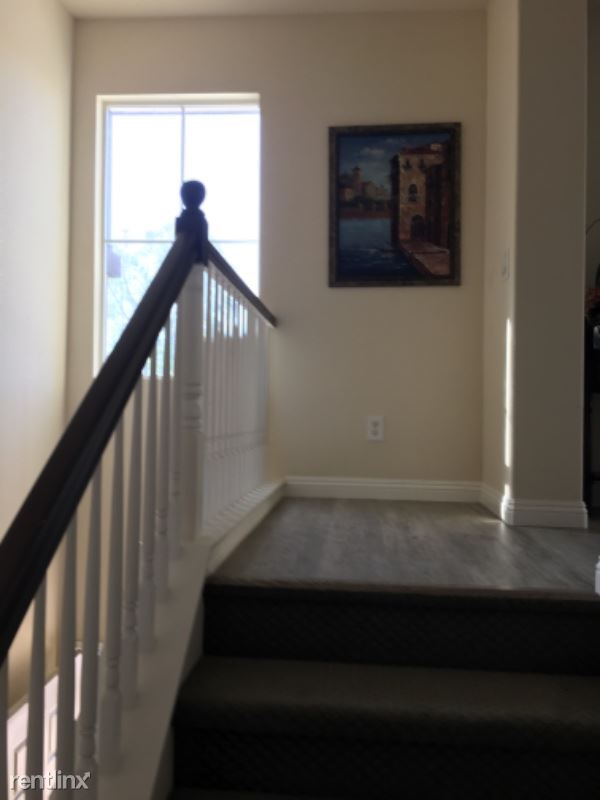 Building Photo - 2 br, 2 bath Condo - 25898 Iris Ave A Unit A
