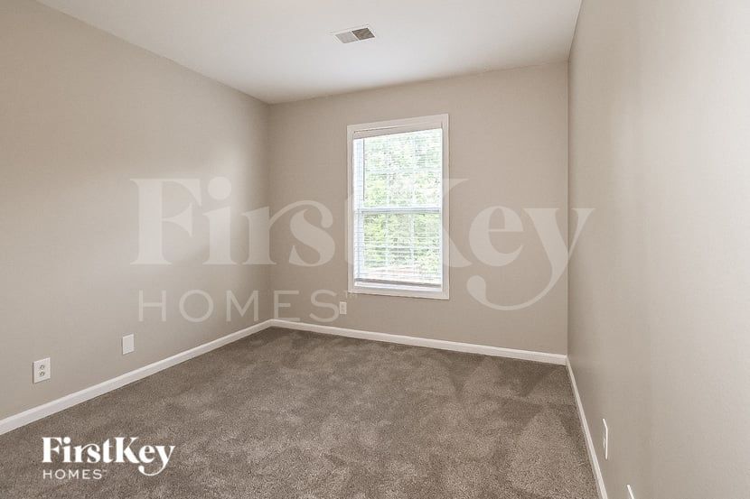 Building Photo - 3916 Justene Ct