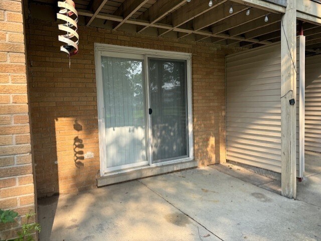 Primary Photo - 930 Beau Dr