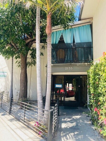 Building Photo - 2135 Ivar Ave