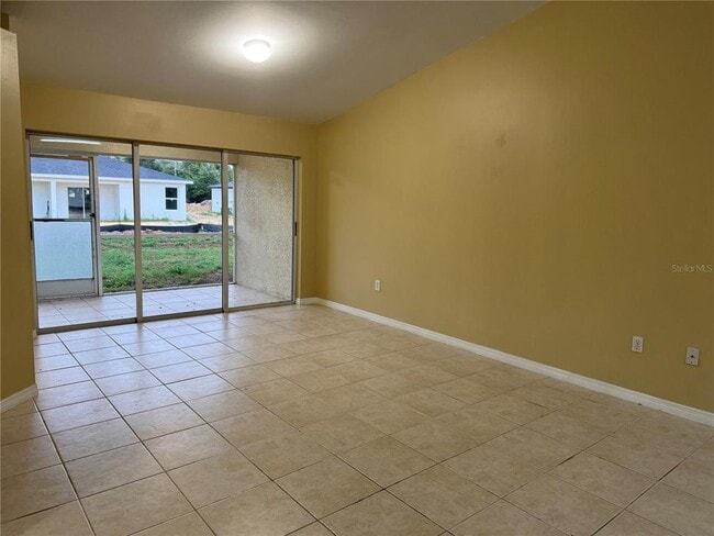 Building Photo - 2110 Redmond St