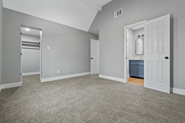 Building Photo - 102 East St