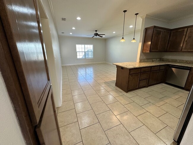 Building Photo - 4046 Mobley Cir