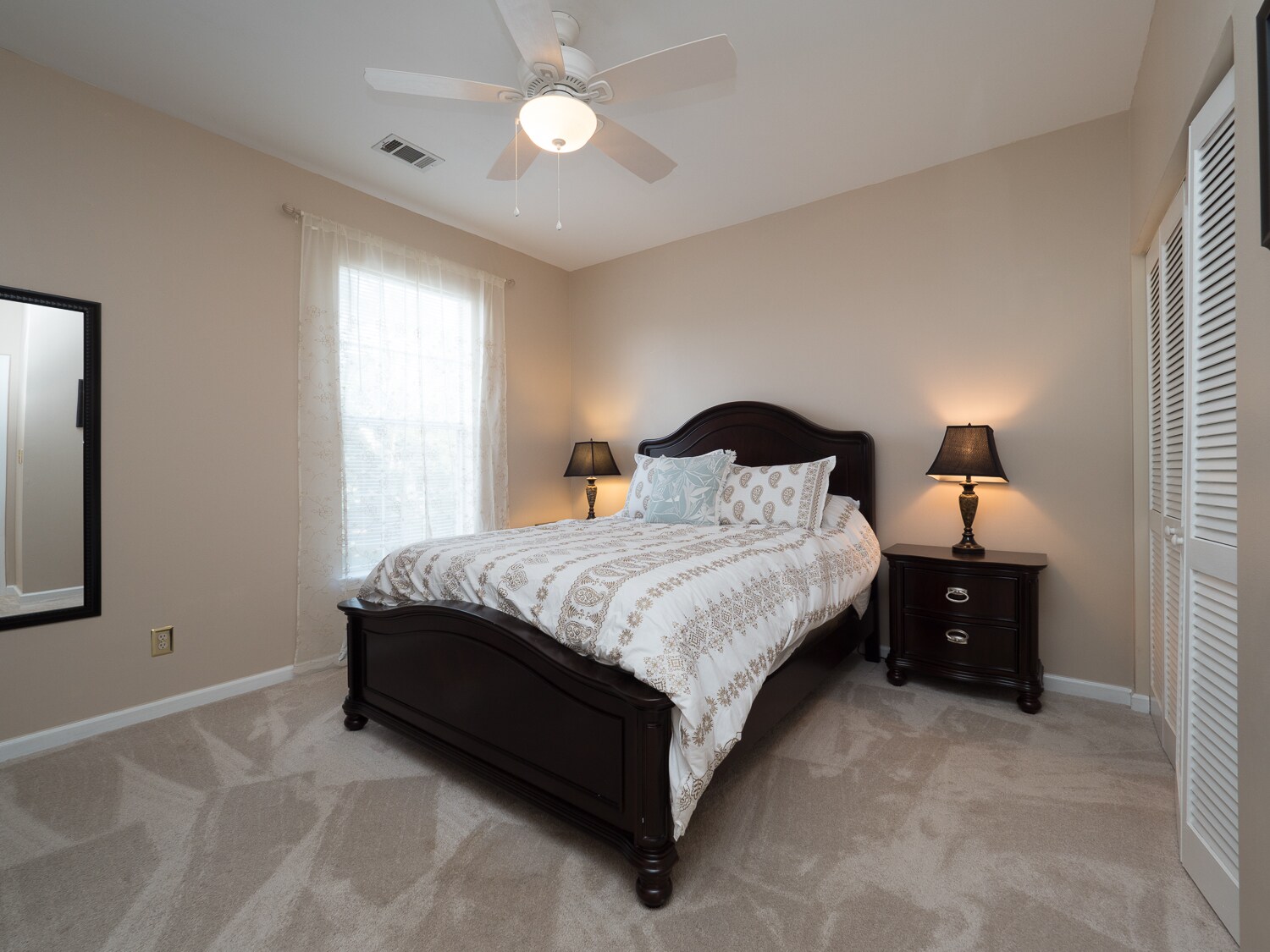 Primary bedroom - 1600 Long Grove Dr