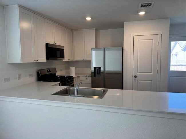 Building Photo - 510 Firedance Ct