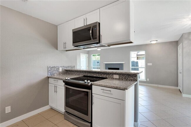 Building Photo - 9710 Teasdale Terrace
