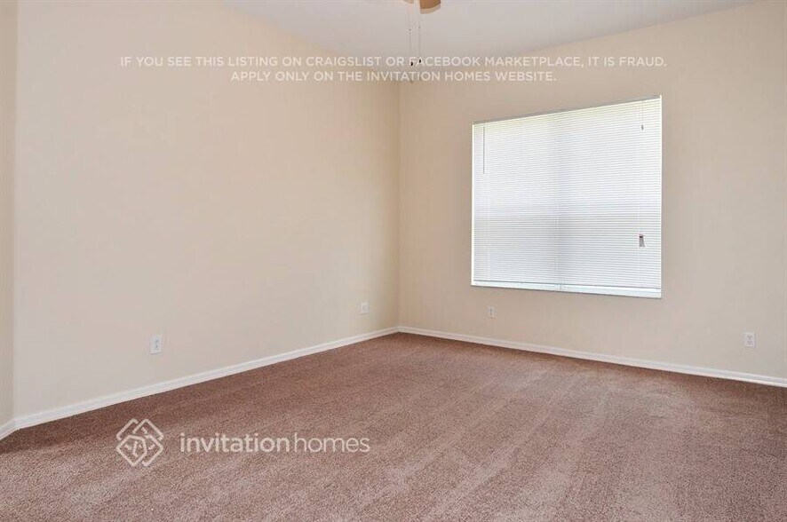 Building Photo - 6034 39th Ct E