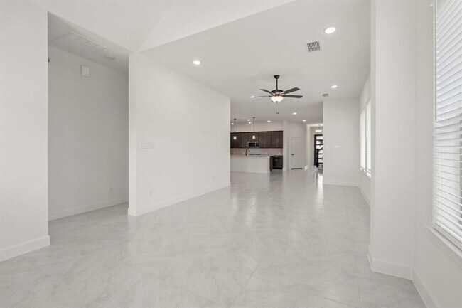 Building Photo - 22007 Silk Pad Ct