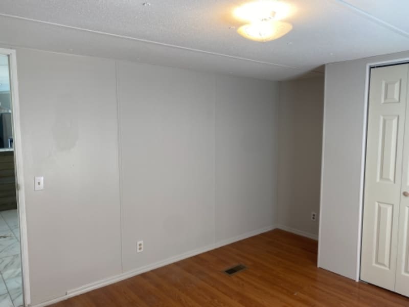 Building Photo - 833 Lovell Rd