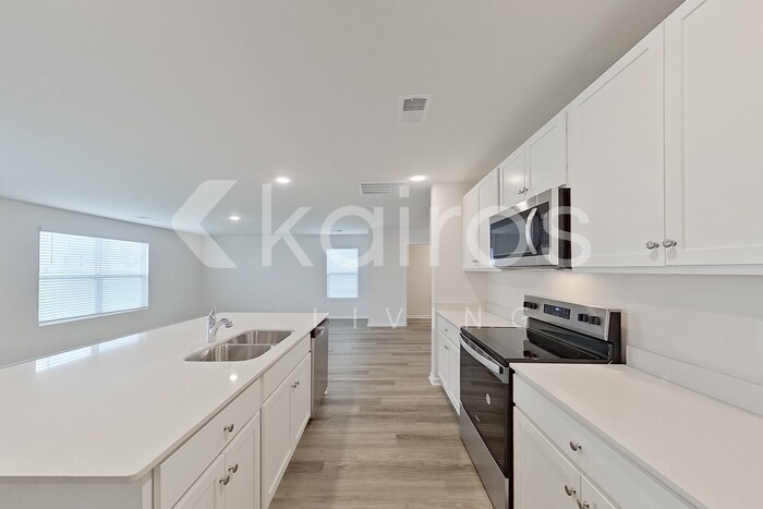 Building Photo - 133 Overstreet Way