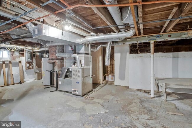 Building Photo - 1009 Tyler Ave