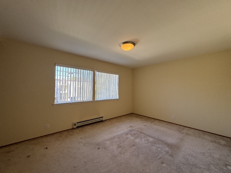 Building Photo - 860 Prospect Row