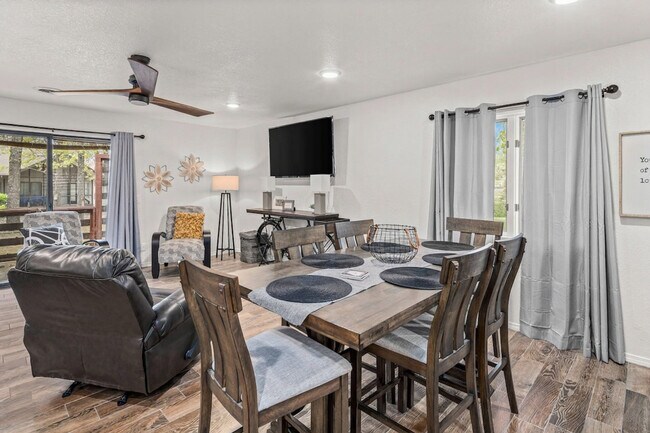 Building Photo - 30 Lunsford Ln