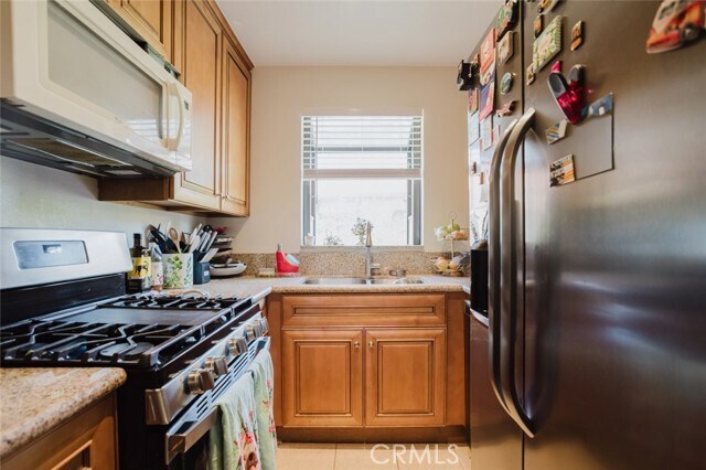 Building Photo - 18168 W Sundowner Way