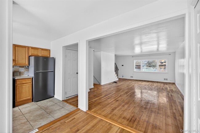 Building Photo - 2112 Lacombe Ave