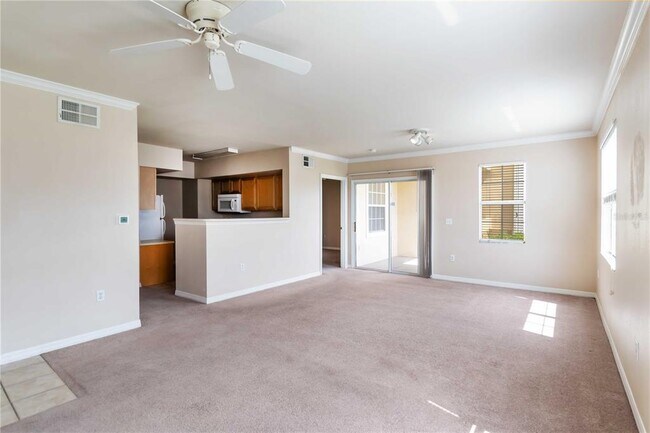 Building Photo - 1040 Villagio Cir