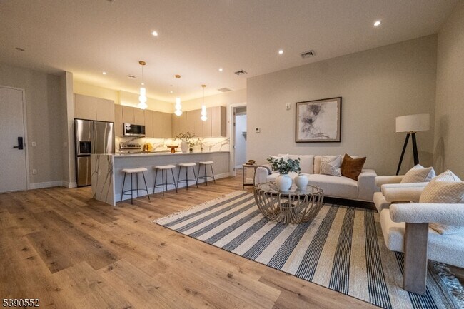 Building Photo - 1722 Springfield Ave