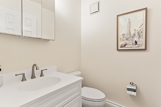 Building Photo - 38A Orchard St