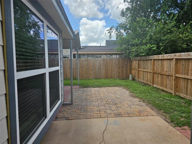 Building Photo - 19738 Swan Valley Dr
