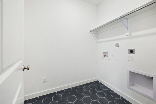 Building Photo - 29031 Hauter Wy