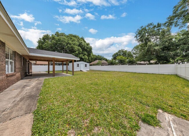 Building Photo - Beautiful 3 Bedroom in Fort Walton Beach