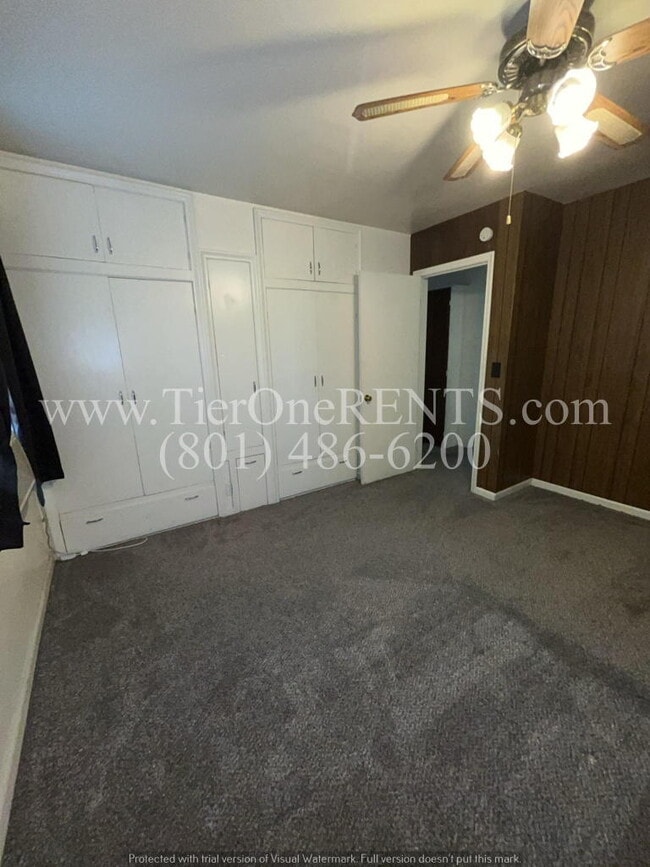 Building Photo - This property offers a NO DEPOSIT option a...